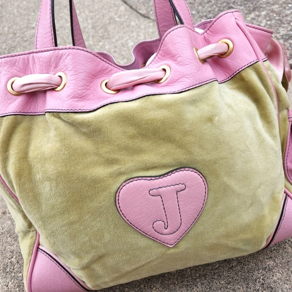 SOLD Juicy Couture Velour Sage Green and Baby Pink Daydreamer Bag - Picture 3 of 13